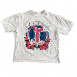 Nike Sportswear Essentials Women’s Oversized Shirt